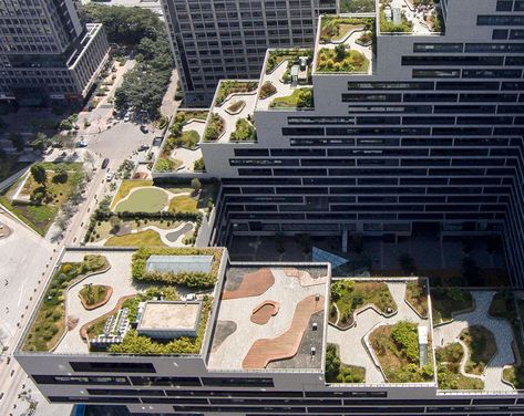 This Building Is Covered In Fully Landscaped Rooftop Terraces Roof Landscape, Garden Rooftop, Terraced Landscaping, Terrace Building, Green Terrace, Roof Garden Design, Rooftop Design, Roof Architecture, Building Roof