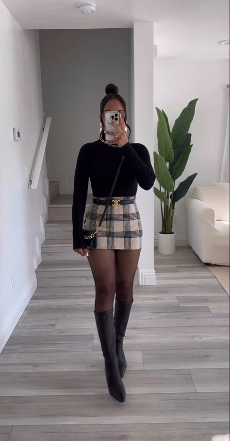 Sophisticated Bar Outfits, Thanksgiving Outfit Skirt And Tights, Leather Pant Sweater Outfit, What To Wear With Heeled Boots, Short Skirts Winter Outfits, Winter Outfits Classy Elegant Casual, Outfits With Black Nylons, Black Skirt With Black Tights Outfit, Winter Winery Outfit 2023