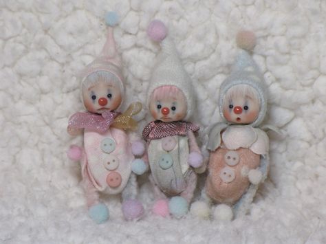 Clown Ideas, Clown Dolls, Clown Doll, Dolly Doll, Cute Clown, Vintage Clown, Tiny Dolls, Doll Parts, Cute Little Things