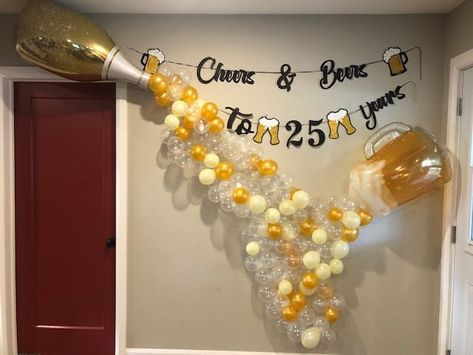 Custom garland for a birthday with supershapes! We loved creating this one! #cheers #balloondecor #bubbles #customh2b #balloons #decor #birthday Beer Balloon Garland, Beer Balloon Decor, Beer Balloon, Champagne Decor, Balloon Gifts, Balloons Decor, 50th Birthday Party Decorations, Event Solutions, Husband Gifts