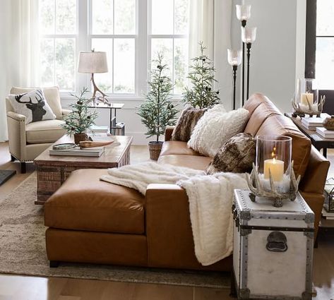 Leather Sofa With Chaise, Leather Couches Living Room, Brown Living Room Decor, Leather Sofa Living Room, Sofa With Chaise, Brown Living Room, Family Room Design, Furniture Layout, Living Room Leather