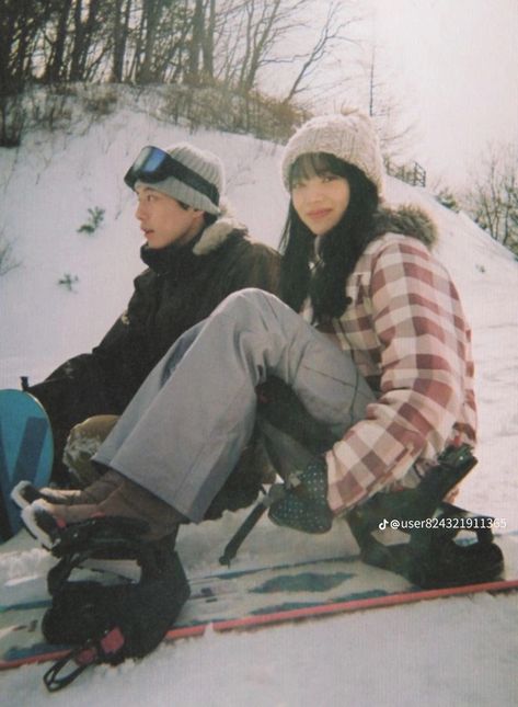 Japanese Couple, Kentaro Sakaguchi, Komatsu Nana, Nana Komatsu, The Last 10 Years, Japan Aesthetic, Pose Reference Photo, Instagrammer, Film Aesthetic