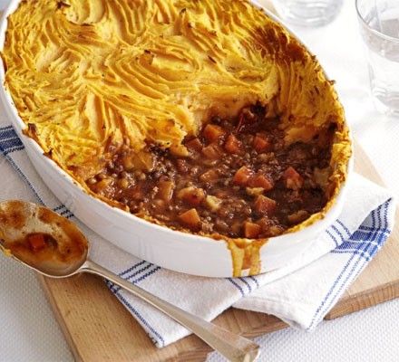 The ultimate makeover: Shepherd's pie Chicken Cottage Pie, Chicken Cottage, Cottage Pie Recipe, Shepards Pie, Cottage Pie, Lentil Recipes, Bbc Good Food Recipes, Shepherds Pie, Pie Recipe