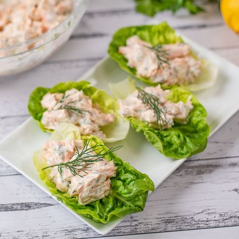 Salmon Lettuce Wraps Healthy, Salmon Lettuce Wraps, Light Lunch Recipes, Wraps Recipes Healthy, Low Carb Salmon, Keto Lunches, Salad Lettuce, Keto Salmon, Fish Ideas