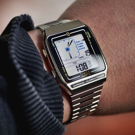 Timex Q LCA reissue Review Back To The 80s, Mens Digital Watches, Timex Watches, Retro Watches, Watch Review, Mens Casual Dress Outfits, Hand Watch, Stylish Watches, Classic Casual