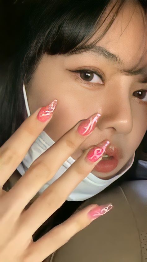 Lisa Manoban Nails, Lisa Nails Blackpink, Lalisa Nails, Kpop Idols Nails, Blackpink Nails, Lisa Nails, Pop Nails, K Pop Nails, Idol Nails