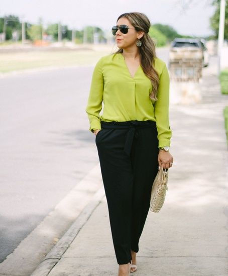 Green tunic top with black pants #runwayteacher #teacheroutfits #workoutoutfit #ShopStyle #LooksChallenge Shein T Shirts, Working Out Outfits, Green Tunic, Teacher Outfits, Rachel Roy, Green Tshirt, Fashion 2018, Striped Tee, Womens Fashion Trends