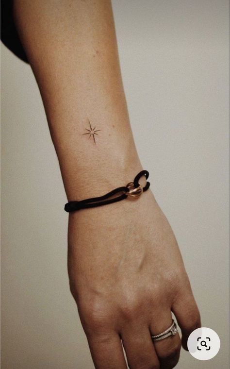 Ster Tattoo, North Star Tattoos, Delicate Tattoos For Women, Different Drawing Styles, Drawing Styles, Bff Tattoos, Star Tattoo, Wrist Tattoos For Women, Tattoo Bracelet