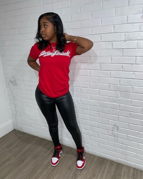 Black Jordan 1 Outfit Women, Living Rich, Jordan 1 Outfit Women, Plus Size Baddie Outfits, Streetwear Fashion Women, Cute Swag Outfits, Baddie Outfits Casual, Teenage Fashion Outfits, Swag Outfits