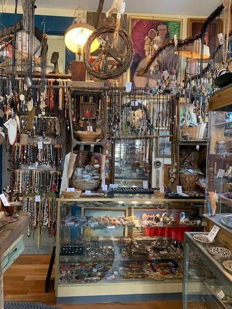 Eccentric new Berkeley Curiosity Shop has 45,000 costume jewelry pieces Venice Beach Boardwalk, Repulse Bay, Chicago Women, The Old Curiosity Shop, Corvallis Oregon, Jewelry Market, Center Park, Cognitive Science, Curiosity Shop