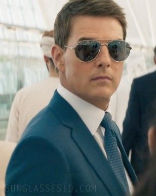 Tom Cruise Sunglasses, Rebecca Ferguson Mission Impossible, Tom Cruise Mission Impossible, Mission Impossible 7, Oakley Goggles, Ethan Hunt, Tom Cruise Movies, Celebrity Sunglasses, Simon Pegg