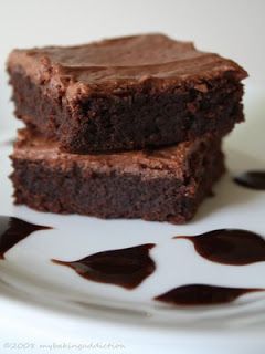 Cannot go wrong with the classic HERSHEY'S frosted brownie recipe.  I always come back to this one. Baileys Brownies, Bailey Brownies, Baileys Recipes, Gluten Free Brownies, Delicious Brownies, Baileys Irish Cream, Best Brownies, Chiffon Cake, Eclairs