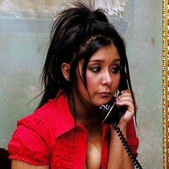 Mcbling Icons, Snooki Hair, 2000s Princess, Cabs Are Here, Snooki Jwoww, Trashy Y2k Aesthetic, Snooki And Jwoww, No Trust, Nicole Snooki