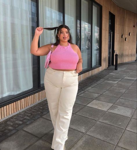 Joanna Pincerato, Y2k Outfits Plus Size, Chubby Fashion, Look Plus Size, Y2k Outfits, Moda Plus, Moda Plus Size, Mid Size, Curvy Girl Fashion