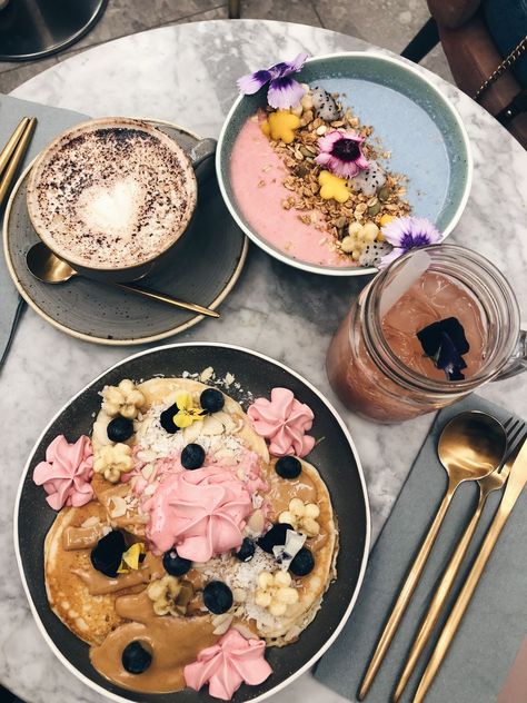 Breakfast Food, Food Obsession, Cafe Food, Pretty Food, Food Cravings, Cute Food, Aesthetic Food, Food Inspiration, Sweet Recipes