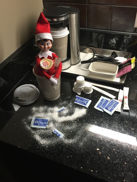 Elf On Shelf Hotel Ideas, Elf On The Shelf Ideas In A Hotel Room, Elf On The Shelf Hotel Ideas, Hotel Elf On The Shelf Ideas, Elf On The Shelf Hotel Room Ideas, Star Elf, Trip Room, Elf Idea, Disney Xmas