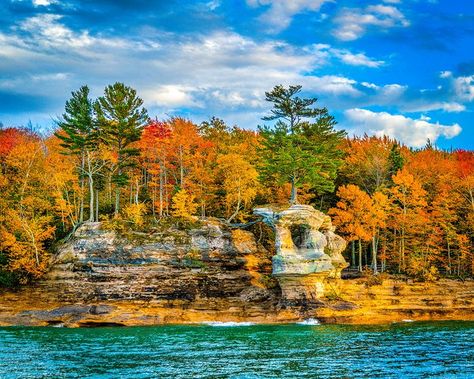 Fall Foliage Pictures, Pictured Rocks Michigan, Fall Michigan, Munising Michigan, Tahquamenon Falls, Pictured Rocks, Pictured Rocks National Lakeshore, Cruise Boat, Largest Waterfall