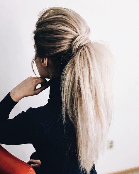 ♡ @Ｃｈｏｃｏｌａｔｅｂｅｓｏ ♡ Teased Hairstyles, V Cut Hairstyle, Hairstyle Ponytail, Beige Blond, Pinterest Hair, Long Blonde, Hair Fashion, Hairstyles For Long Hair, Long Blonde Hair