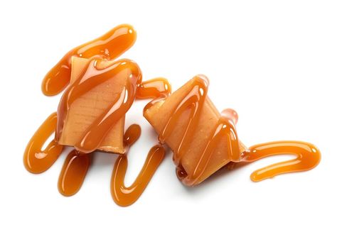 Caramel From Condensed Milk, Candy Photoshoot, Caramel Treats, Sweet Magic, Caramel Recipes Sauce, How To Make Caramel, Condensed Milk Recipes, Soft Caramel, Caramel Cheesecake