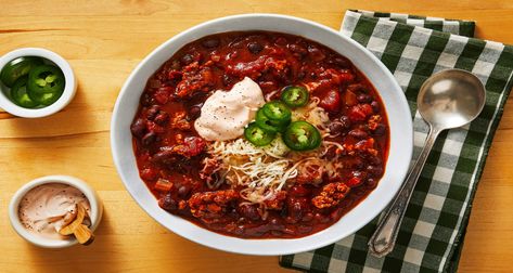 Simple, convenient, and delicious: that’s what’s in store with our One-Pot Pork & Black Bean Chili recipe, made with pre-measured, high-quality ingredients. Hello Fresh Pork, Spicy Crema, Black Bean Chili Recipe, Chili Recipe With Black Beans, Pork Chili, Bean Chili Recipe, Green Chef, Black Bean Chili, Hello Fresh Recipes