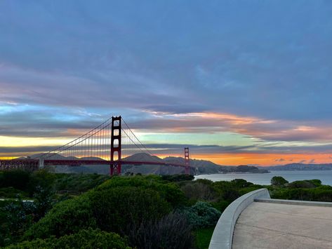 Sunset View of Golden Gate Bridge in San Francisco San Francisco Wallpaper Desktop, San Francisco Wallpaper, San Francisco Bridge Aesthetic, Playlist Covers Photos, Bay Bridge San Francisco Night, San Francisco Aerial View, San Francisco Photos, San Francisco Golden Gate Bridge, Mac Wallpaper