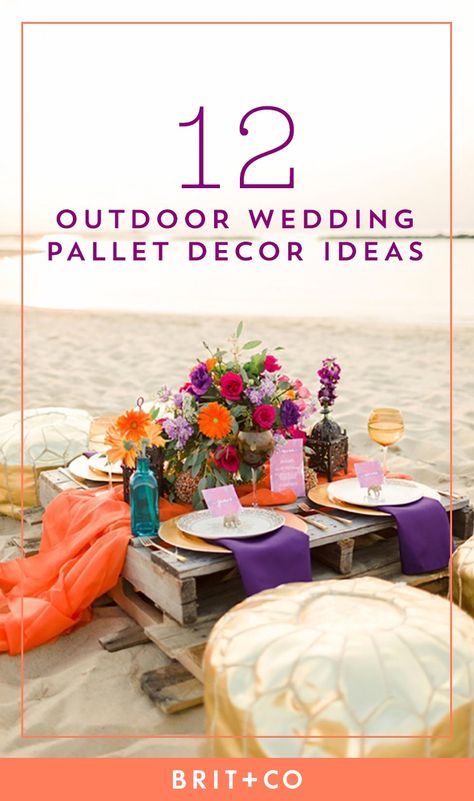 These 12 pallet decor ideas are *perfect* for your rustic-chic outdoor wedding. Bridal Party Tables, Rustic Beach Wedding, Pallet Wedding, Outdoor Cocktail, Beach Table, Moroccan Boho, Boho Beach Wedding, Reception Dinner, Pallet Decor