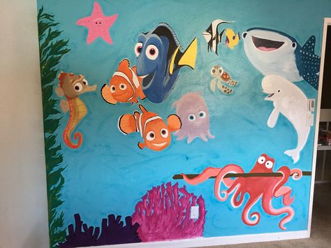 Finding Nemo Mural, Kids Murals, Dr Seuss Nursery, Baby Dory, Cartoon Wall Painting, Finding Nemo Birthday, Nemo Birthday, Kids Bedroom Walls, Baby Zimmer