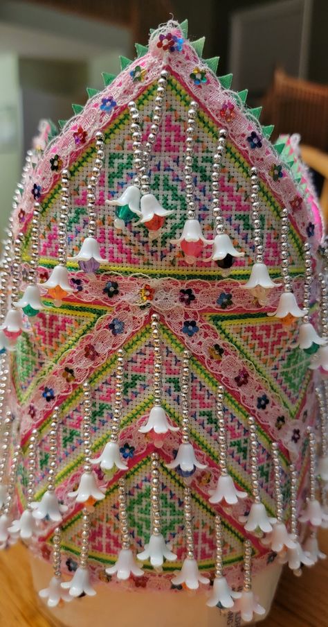 Hmong Princess Hat, Hmong Beading, Hmong Cross Stitch, Hmong Hat, Hmong Pattern, Hmong Clothing, Hmong Fashion, Hmong Embroidery, Hmong Clothes