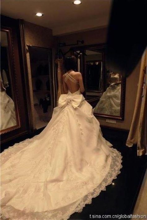 Most Beautiful Wedding Dresses, Pretty Wedding Dresses, 2015 Wedding Dresses, Back Wedding Dress, Dream Wedding Ideas Dresses, A Wedding Dress, Princess Wedding, Beautiful Wedding Dresses, Dress Plus Size