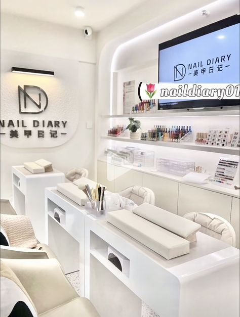 Luxury Room Design, Luxury Nail Salon, Work Office Design, Ideas Salon, Nail Salon Interior Design, Nail Salon Ideas, Nail Room Ideas, Nail Salon Interior, Nail Salon Decor