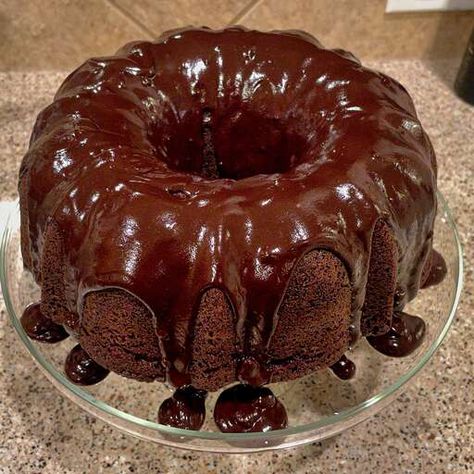 Devils Food Cake Mix, Cake Dark Chocolate, Dark Chocolate Brownie, Cake Mix Brownies, Chocolate Brownie Cake, Devils Food Cake Mix Recipe, Chocolate Bundt, Dark Chocolate Brownies, Devils Food Cake