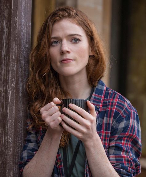 Rose Leslie Last Witch Hunter, The Last Witch Hunter, Behind The Scenes Pictures, Witch Hunter, Rose Leslie, Kate Mara, Red Hair Woman, Girl Celebrities, Redhead Girl