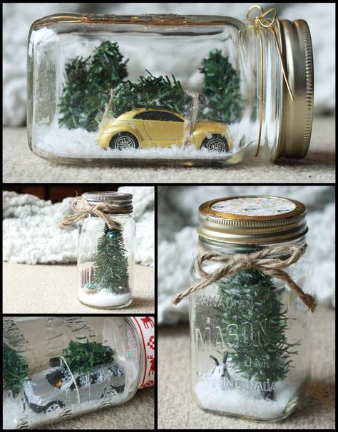 Mason jar Christmas scene Snow Globe Mason Jar, Jul Diy, Deco Table Noel, Diy Snow Globe, Christmas Mason Jars, Christmas Jars, Mason Jar Diy, Winter Scene, Noel Christmas