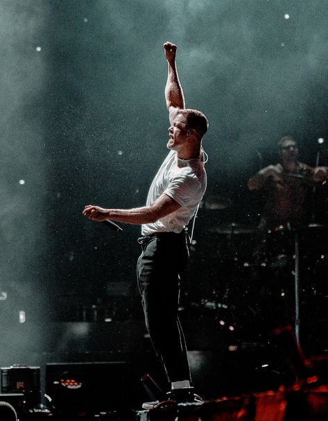 Imagine Dragons Concert, Imagine Dragons Fans, Dan Reynolds, September 2022, Imagine Dragons, Wallpaper Backgrounds, Musician, Hollywood, Angeles