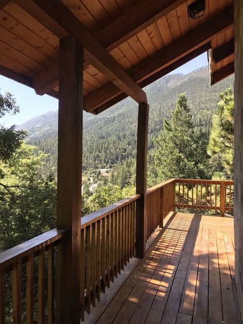 Porch House, Cabin Trip, Cabin Aesthetic, Prettiest Celebrities, Cabin In The Mountains, Casa Country, At Peace, Rocking Chairs, Cabin Life