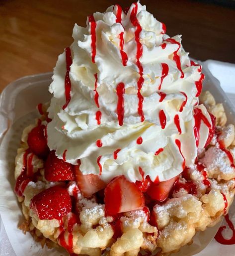 The Munchies - Strawberry Sundae Funnel Cake 🍓 🍰 👅... | Facebook Strawberry Funnel Cake, Funnel Cake Bites, The Munchies, Strawberry Sundae, Funnel Cakes, Pretty Desserts, Cake Strawberry, Yummy Alcoholic Drinks, Strawberry Topping