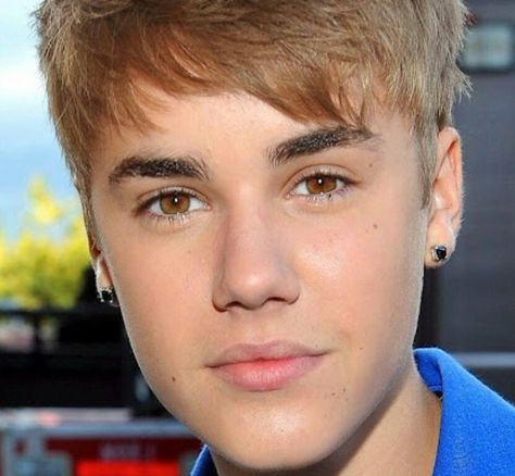 Justin Bieber Wallpaper, Justin Beiber, Melted Chocolate, 15 Dresses, His Eyes, Justin Bieber, Ontario, Youtube Videos, My Pictures