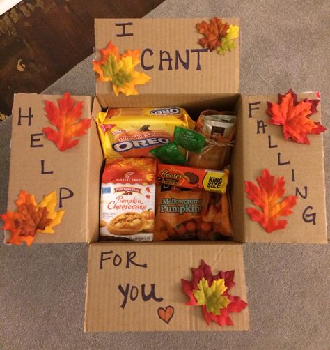 Thanksgiving Box Care Packages, Thanksgiving Care Package Military, Fall Basket For Boyfriend, Thanksgiving Care Package, Reese King, Snail Mail Letters, Autumn Things, Deployment Care Packages, To My Boyfriend