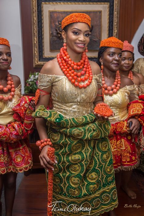 idea- fringe on skirt at bottom Xerona Duke and DJ Caise's Traditional Wedding #XD2018 - BellaNaija Nigerian Weddings, Traditional Wedding, Fashion Sewing, A Series, Wedding Events, Buddha Statue, Of Love, Dj, Saree