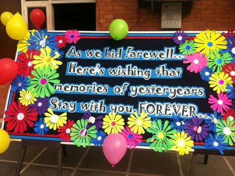 Farewell Board Decoration, Softboard Ideas, English Vocabulary Games, Class Board Decoration, School Days Quotes, White Board Drawings, Class Board, Days Quotes, Diy Crafts For School