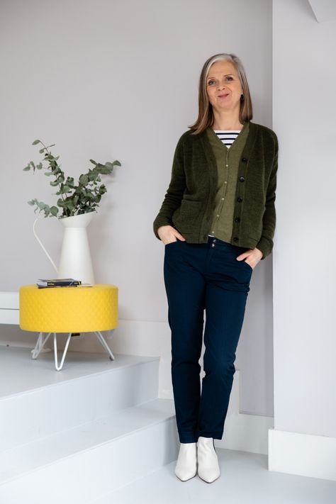 Outfit Formulas Women, Wife Style, Outfit Cardigan, Jersey Cardigan, Blue Jean Outfits, Real Fashion, Classy Winter Outfits, Collarless Jacket, Effortlessly Chic Outfits