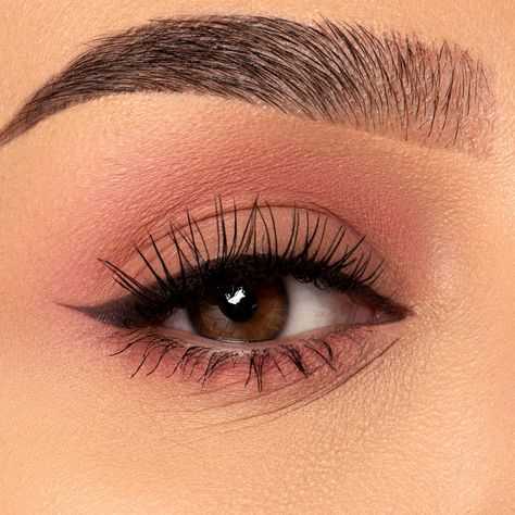 Red Natural Eyeshadow, Eye Makeup For Maroon Outfit, Color Eyeliner For Brown Eyes, Raspberry Makeup, Dark Pink Makeup, Coral Makeup Looks, Berry Pop, Coral Makeup, Soft Eye Makeup