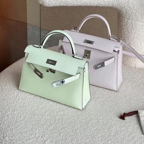 Hermes Paris, Pretty Bags, Treasure Chest, Bags Designer Fashion, Designer Fashion, Bags Designer, Paris, Fashion Design