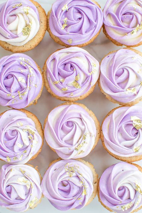 Lavender Cakes, Earl Grey Cream, Lavender Cupcakes, Silver Cupcakes, Cream Cheese Cupcakes, Lavender Cake, Purple Cupcakes, Gold Cupcakes, Pastel Cupcakes