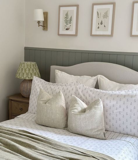 Mixing subtle patterns can add depth and interest to a plain area, elevating your space and creating dimension. Here Luci from @our_wandsworth_home has styled our Ashmore Sage Herringbone Cushions with other dainty patterns to create this cosy bedroom 🌿 We hope you're having a lovely week, I can't believe it's already Friday tomorrow! 🤍 #moderncountrystyle #moderncountryinteriors #moderncountrydecor #countrynewbuild #ourcosyhomes #interiorinspo #simplestyling #simplestyle #countrycottages... Sage Bedroom Ideas, Dainty Patterns, Sage Bedroom, Modern Country Decor, Country Style Living Room, Sage Green Bedroom, Modern Country Style, Cosy Bedroom, Country Cottage Style