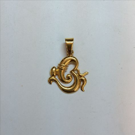 Om Gold Pendal, God Lockets In Gold, Om Pendent Designs Gold, Lockets For Man, Ganesh Locket Pendants, Om Locket Gold, Gold Locket Design, Hindu Jewelry, Gold Pendants For Men