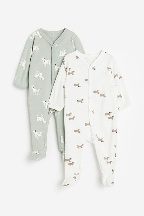 New Born Clothes, Baby Sulli, James Jones, Neutrogena Makeup Remover, Baby Wishlist, Dogs And Kids, Snap Fasteners, White Dogs