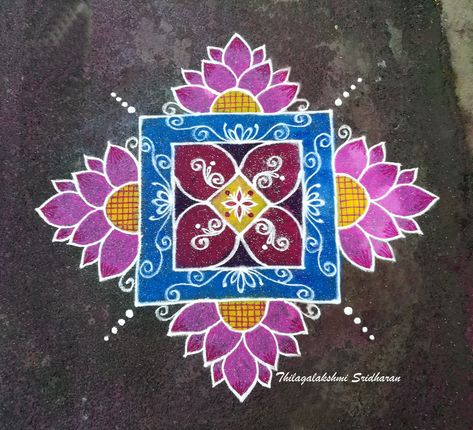 Square Rangoli Design, Square Rangoli, Artistic Rangoli, Margali Kolam, Color Rangoli, Colour Rangoli, Margazhi Kolam, Rangoli Designs For Competition, Freehand Rangoli