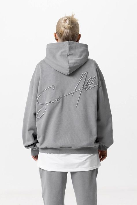 Merch Design Ideas Hoodie, Luxury Hoodie Design, Hoodie Back Design, Luxury Hoodie, Outfits For Teenage Guys, Hoodie Design Ideas, Cool Outfit Ideas, Stylish Winter Outfits, Trendy Hoodies