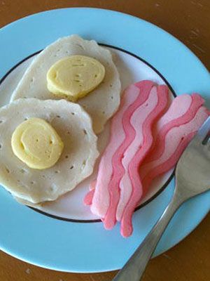 10 Prize-Worthy Pancake Creations Pancake Ideas, Fun Pancakes, Pancake Designs, Pancake Art, No Egg Pancakes, Perfect Pancakes, Kid Food, Breakfast Pancakes, Bacon Egg